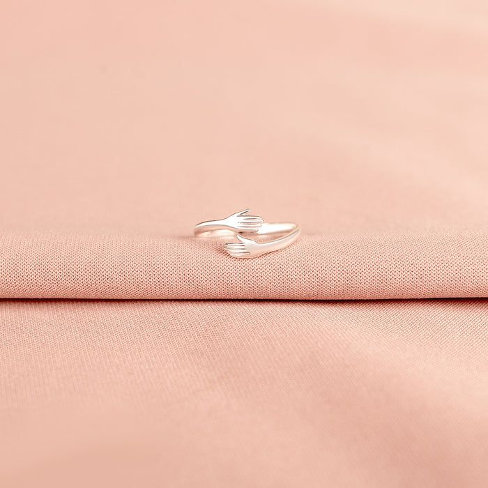 Hug Ring